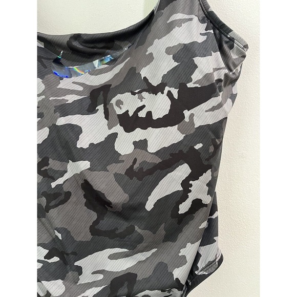 NWT Nike Gray Camo Print U Back Metallic Swoosh One Piece Sporty Swimsuit Large - Picture 6 of 8